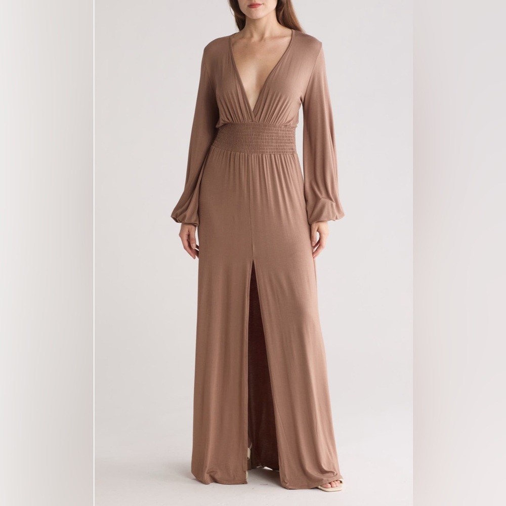 NWOT $168 Go couture Bishop sleeve Maxi Dress. Size L.